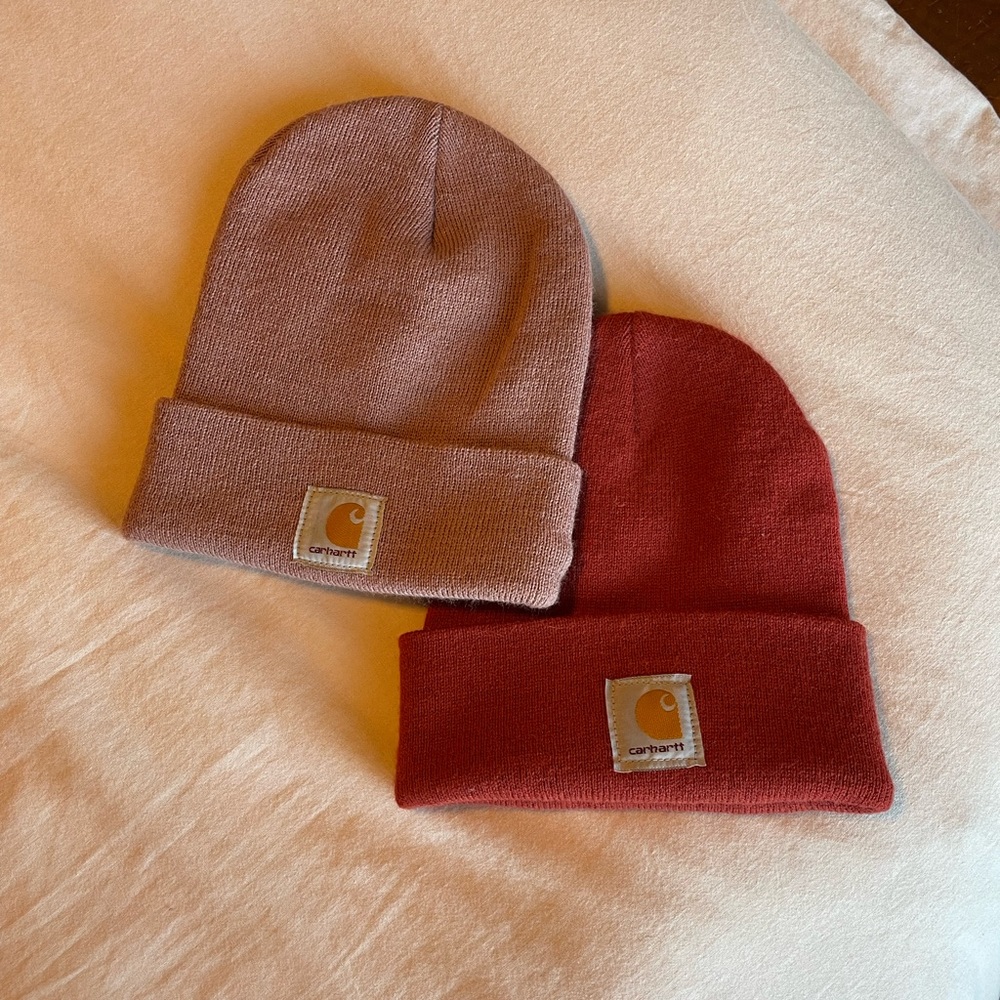 NWOT women’s carhartt beanies